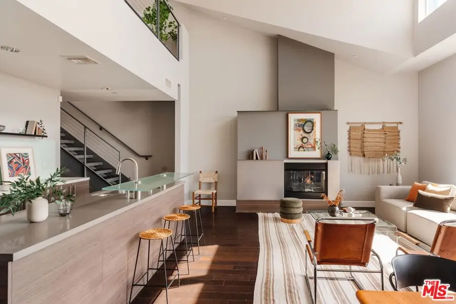 1250 N Harper Avenue #421, Los Angeles, CA 90046 - #2