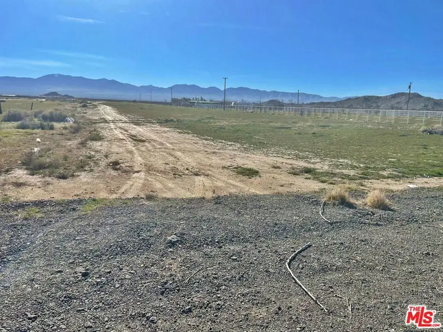 18468 E Ave O, Palmdale, CA 93591 - #2