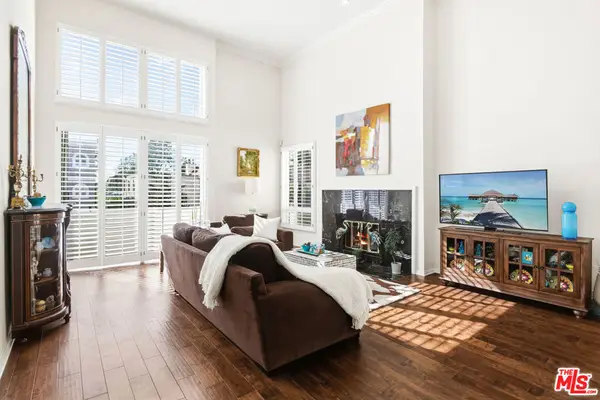 1164 Wellesley Avenue #301, Los Angeles, CA 90049