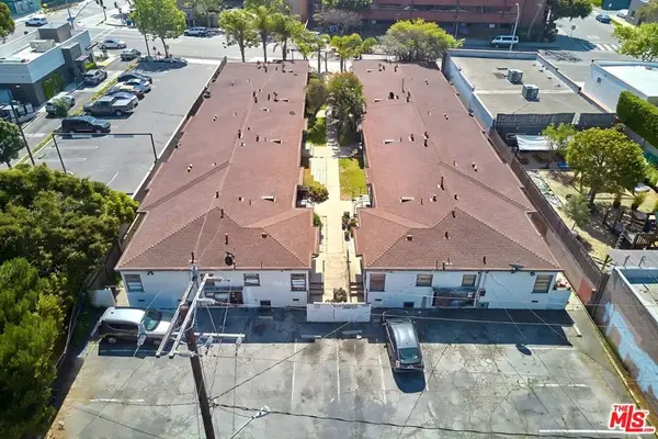 2711 Pico Boulevard, Santa Monica, CA 90405