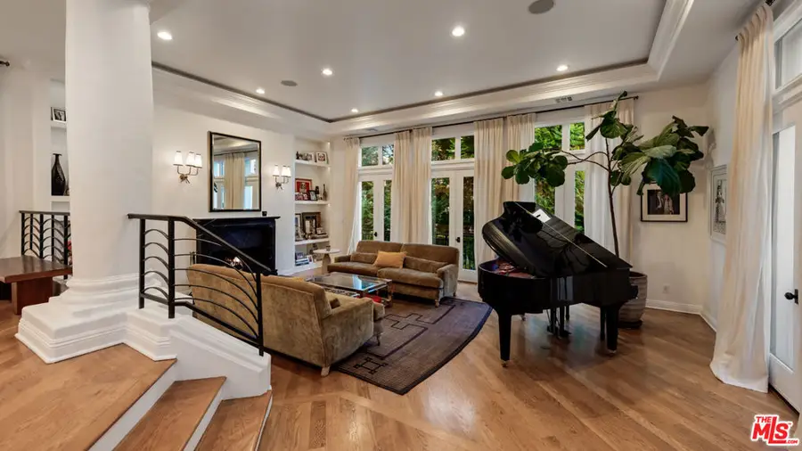 123 Channel Pointe Mall, Marina Del Rey, CA 90292 - #2