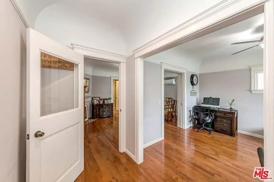 1520 S New Hampshire Avenue, Los Angeles, CA 90006 - #2