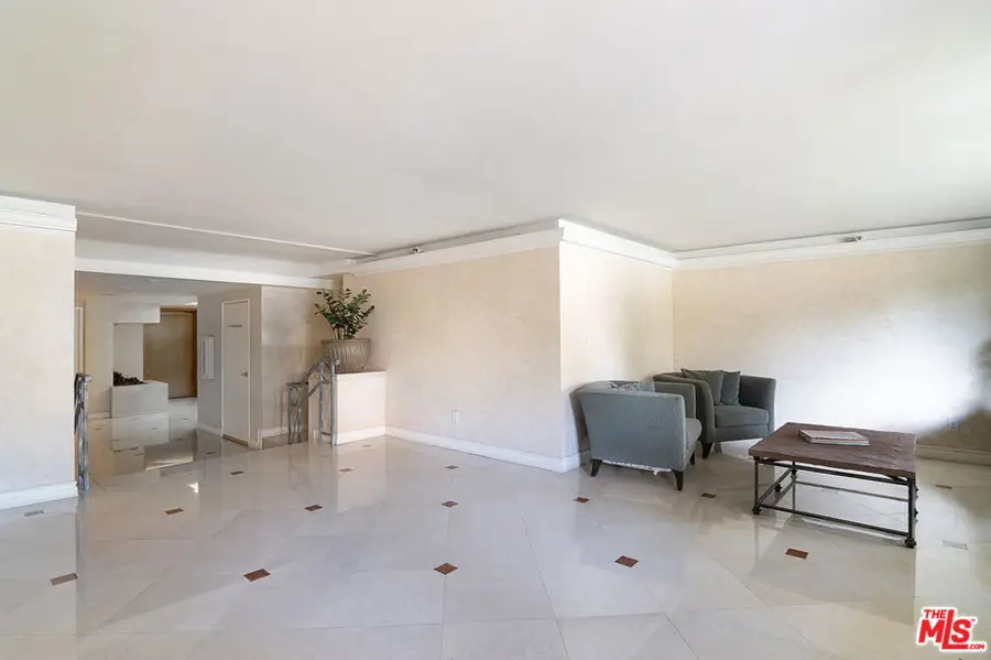 2007 S Beverly Glen Boulevard #102, Los Angeles, CA 90025 - #3