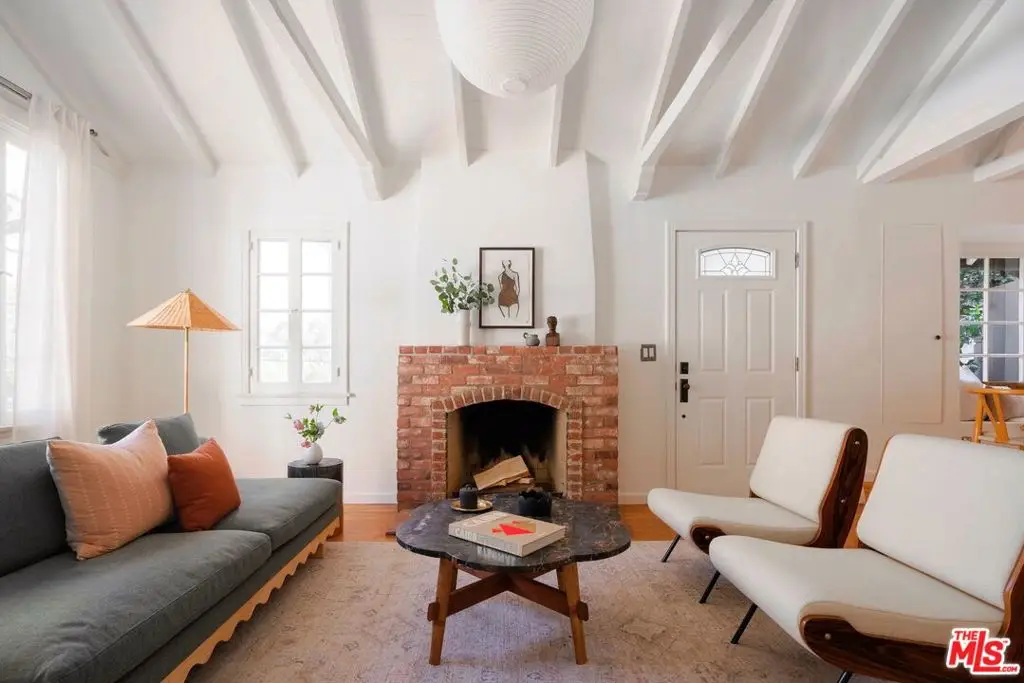 6182 Glen Oak Street, Los Angeles, CA 90068 - #1