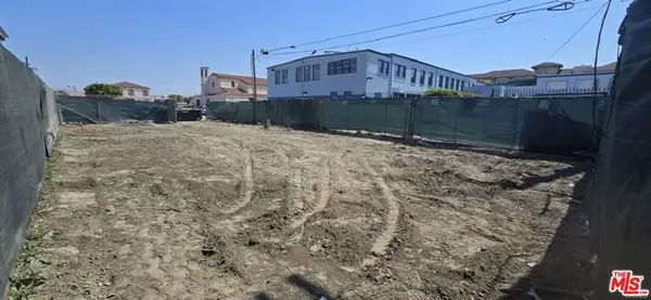 118 W 87th Place, Los Angeles, CA 90003