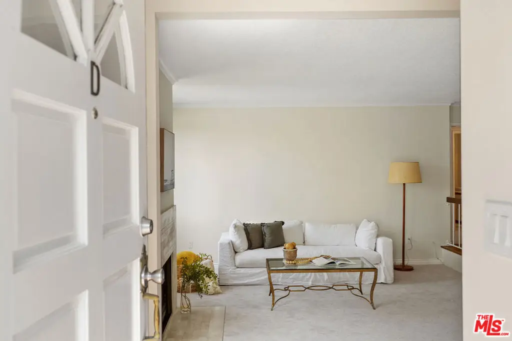 29125 Thousand Oaks Boulevard #D, Agoura Hills, CA 91301 - #1