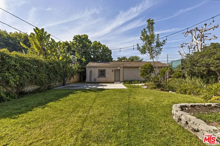 3571 Ocean View Avenue, Los Angeles, CA 90066 - #3