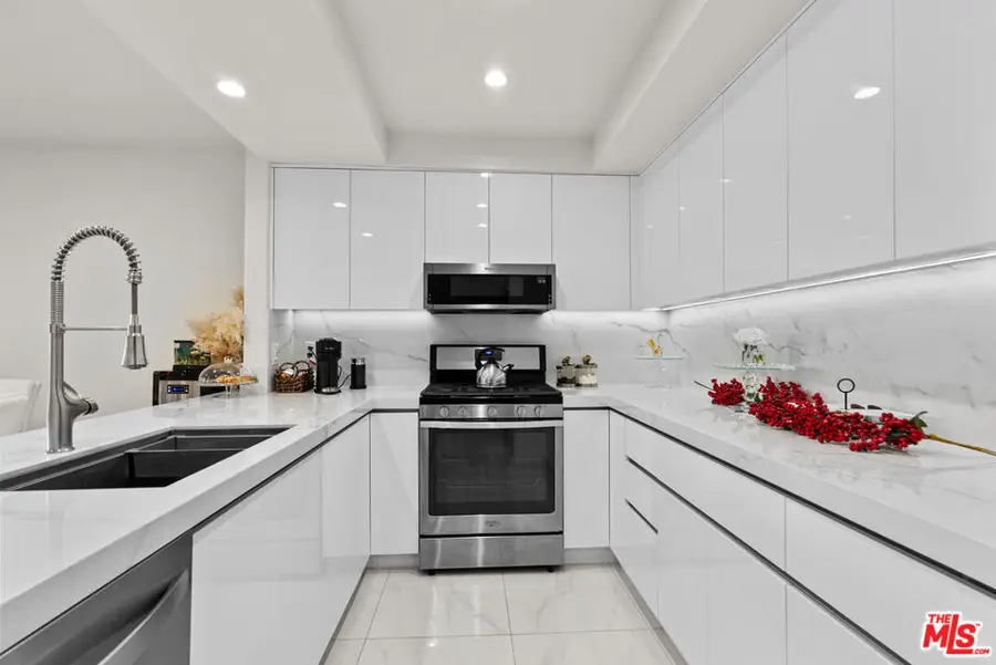 15050 Sherman Way #166, Van Nuys, CA 91405 - #3