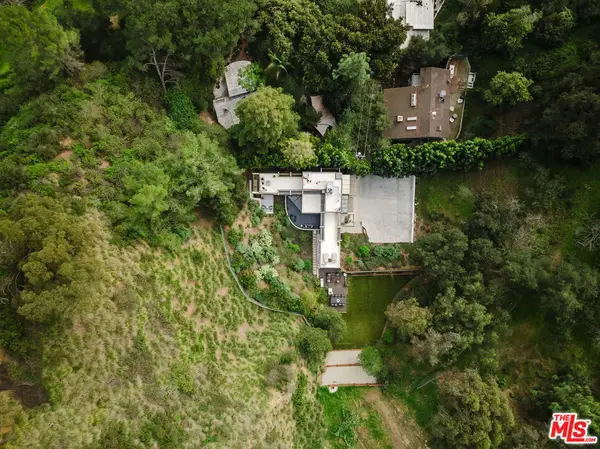 10443 Corfu Lane, Los Angeles, CA 90077