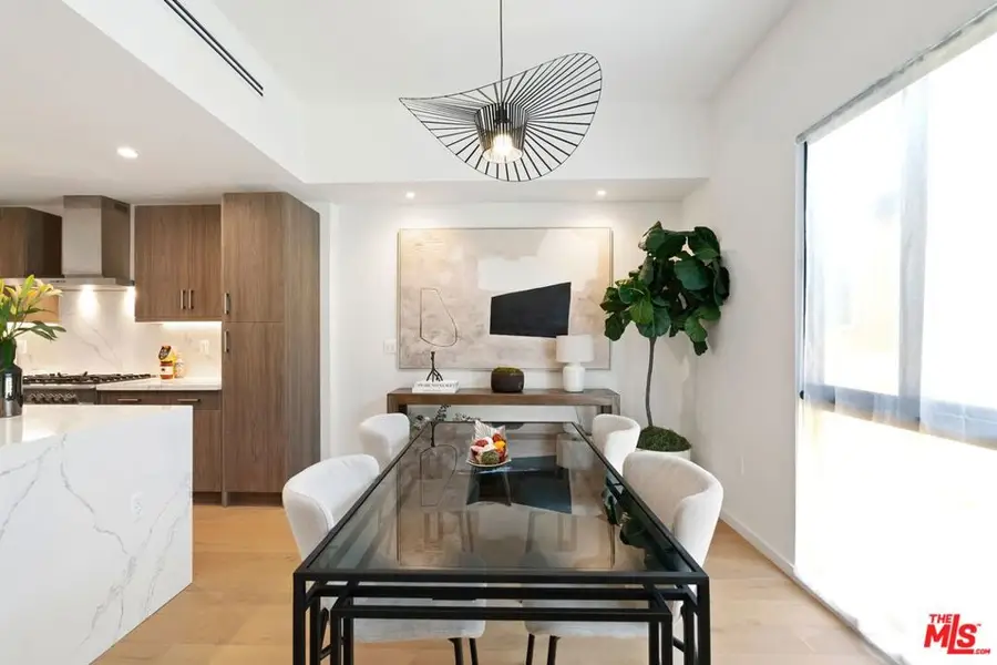 3802 S Verona Court, Los Angeles, CA 90066 - #3