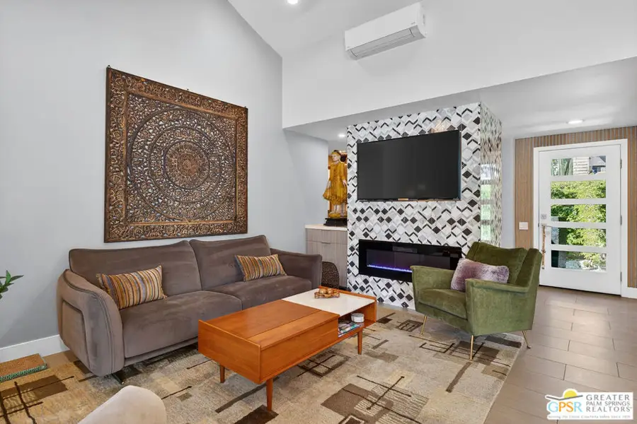 2380 W Miramonte Circle #C, Palm Springs, CA 92264 - #2