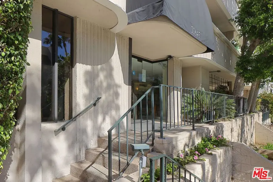 11645 Montana Avenue #215, Los Angeles, CA 90049 - #2