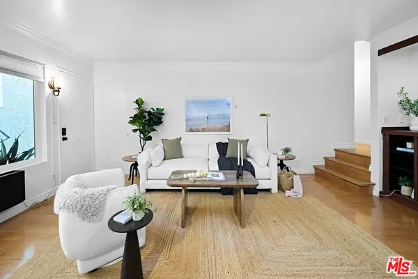 1831 Barry Avenue #4, Los Angeles, CA 90025