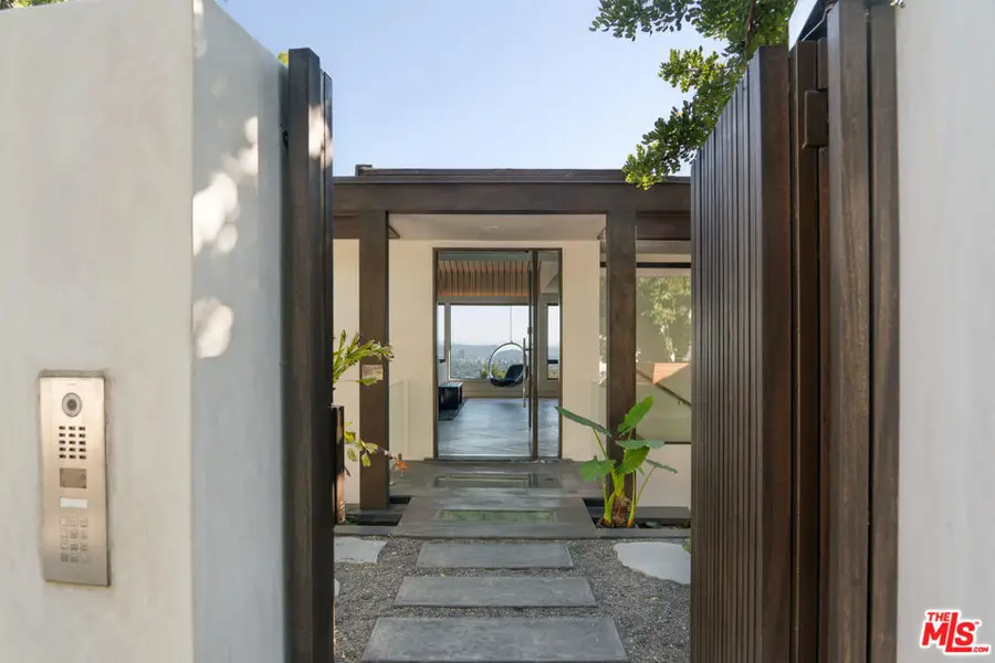 6918 Oporto Drive, Los Angeles, CA 90068 - #2