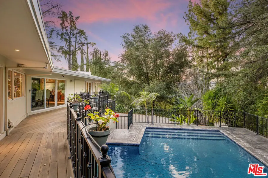 4968 Queen Florence Lane, Woodland Hills, CA 91364 - #3