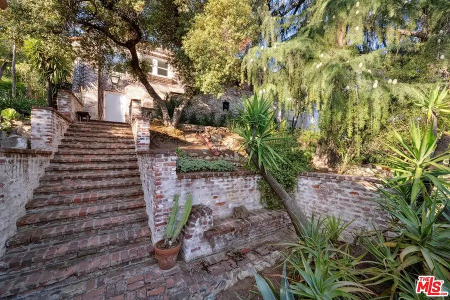 8420 La Tuna Canyon Road, Sun Valley, CA 91352 - #2