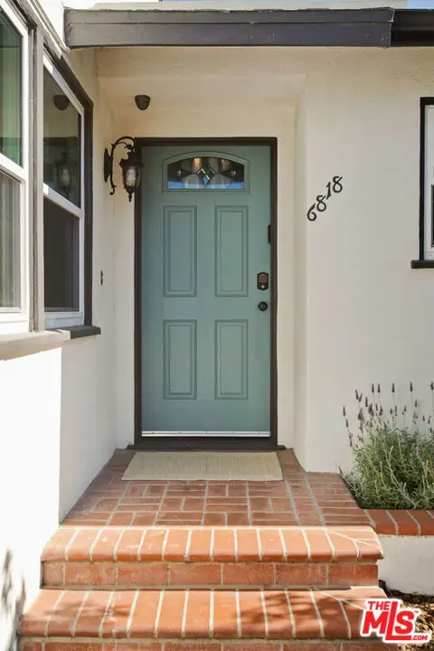 6818 Varna Avenue, Van Nuys, CA 91405 - #2