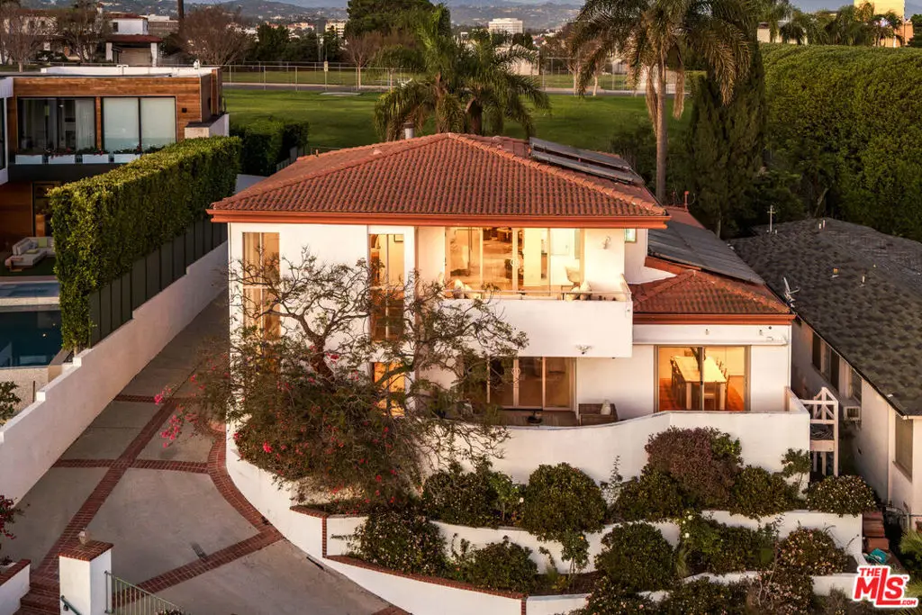 905 Berkeley Street, Santa Monica, CA 90403 - #1