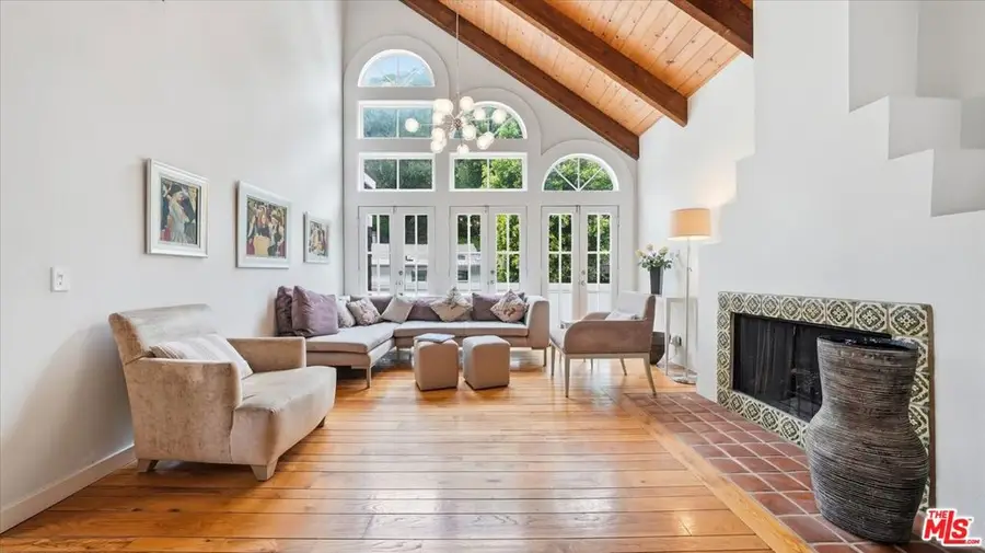 9856 Portola Drive, Beverly Hills, CA 90210 - #3