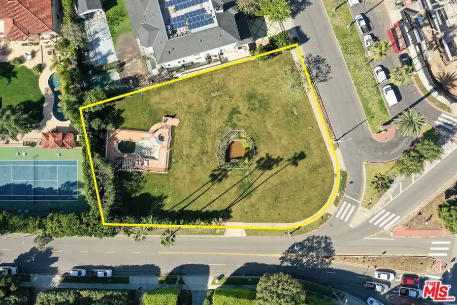 14800 Pampas Ricas Boulevard, Pacific Palisades, CA 90272 - #3