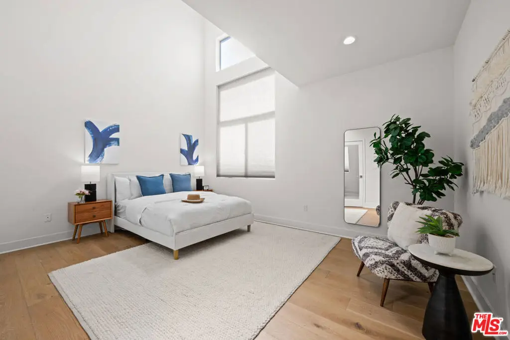 108 S Croft Avenue #102, Los Angeles, CA 90048 - #1