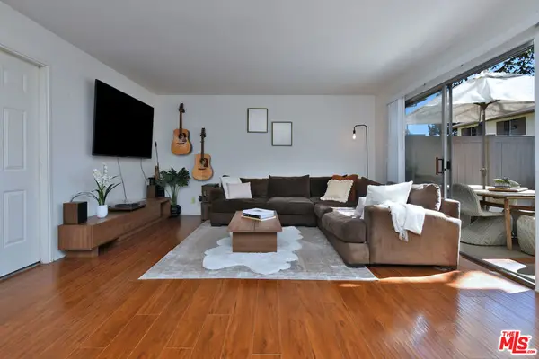 10341 Canoga Avenue #3, Chatsworth, CA 91311