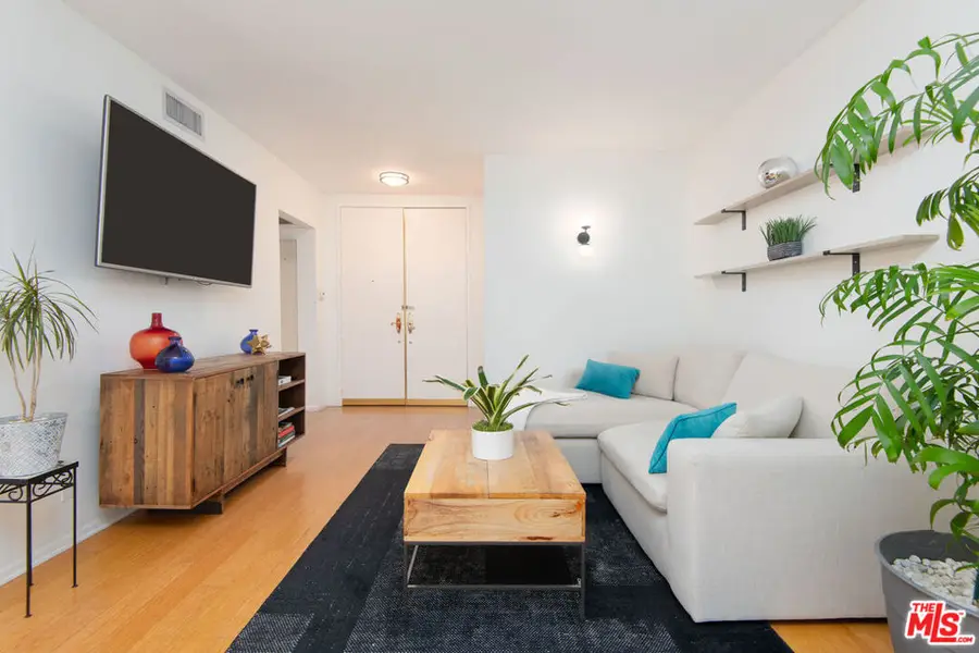 1131 Alta Loma Road #123, West Hollywood, CA 90069 - #3