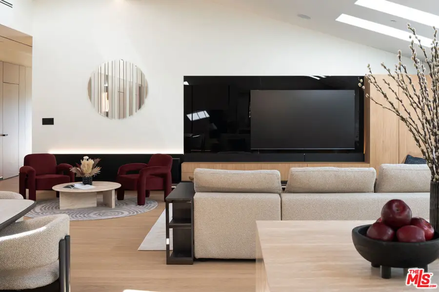 5973 Ellenview Avenue, Woodland Hills, CA 91367 - #3