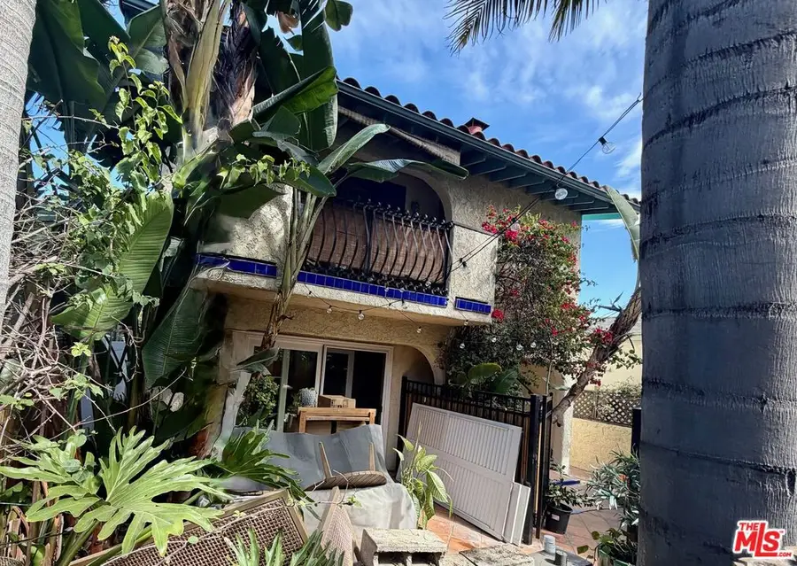 2344 Ocean Avenue, Venice, CA 90291 - #2