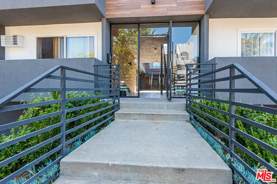 1534 S Shenandoah Street, Los Angeles, CA 90035 - #2