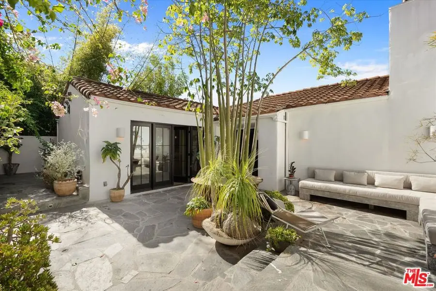 2547 Creston Drive, Los Angeles, CA 90068 - #2