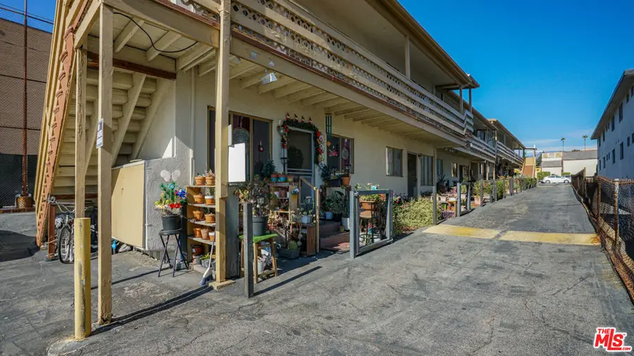 1502 E Broadway, Glendale, CA 91205 - #3