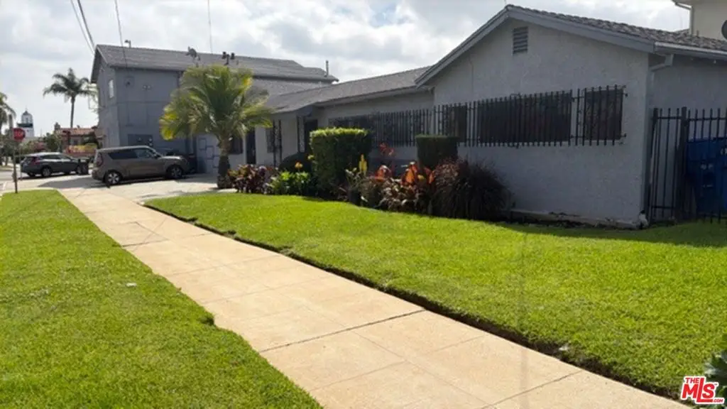 3410 W. 78th Place, Los Angeles, CA 90043 - #1