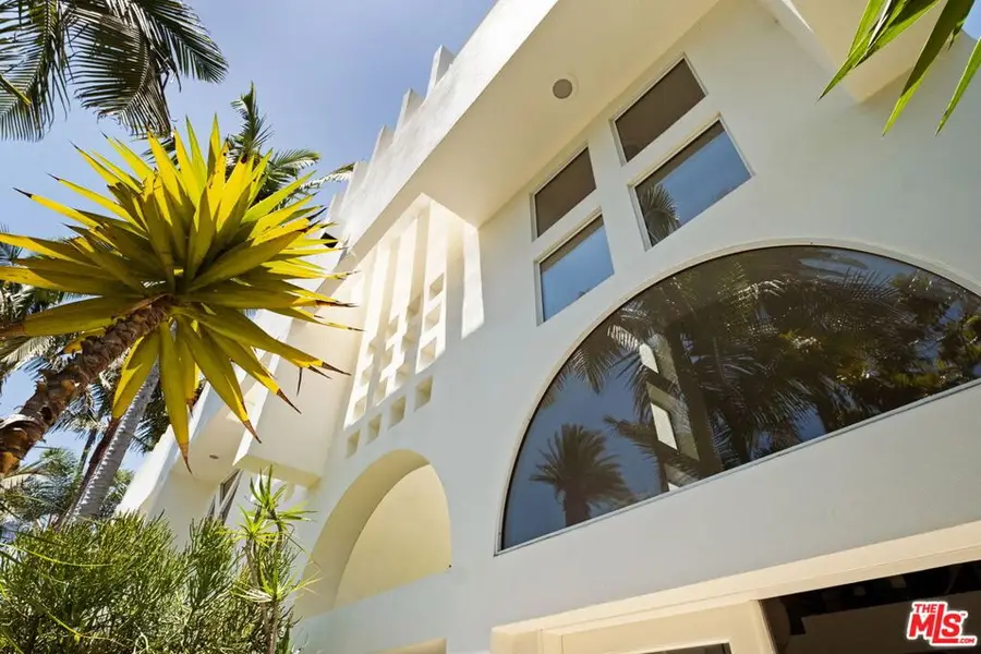 1421 Cabrillo Avenue #4, Venice, CA 90291 - #2