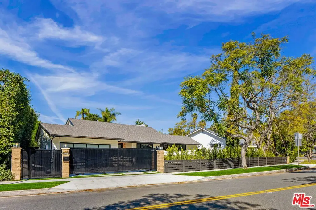 1413 Allenford Avenue, Los Angeles, CA 90049 - #1