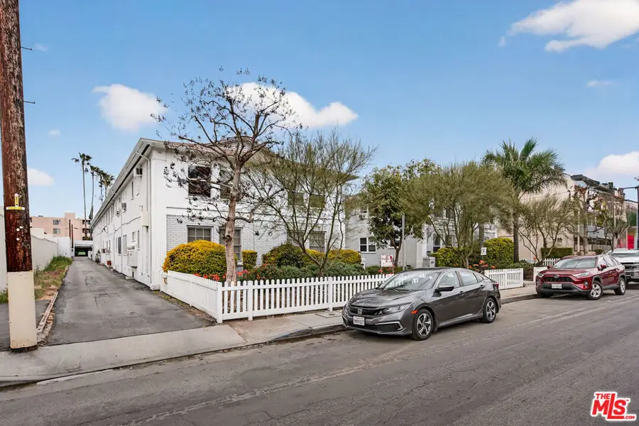 5223 Corteen Place, Valley Village, CA 91607 - #3