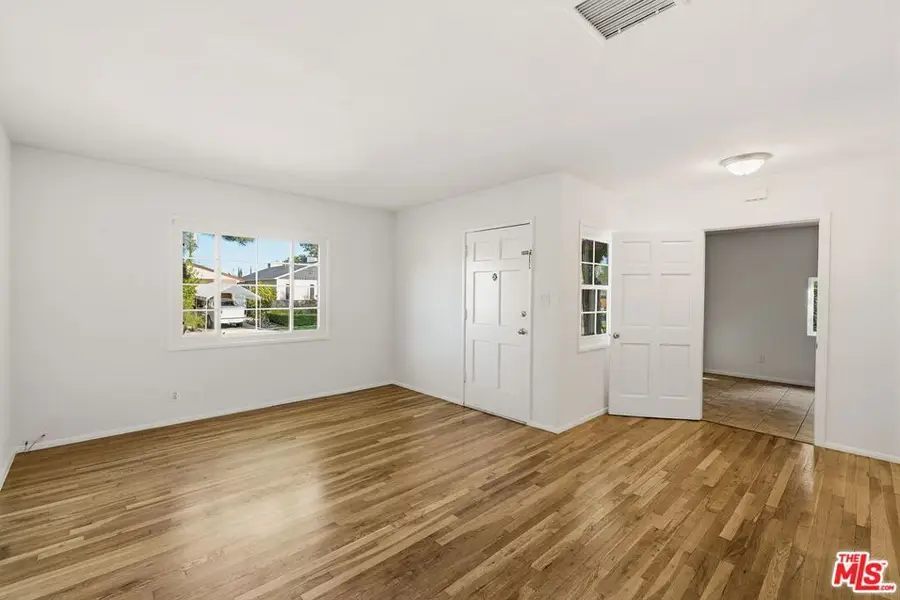 6001 Texhoma Avenue, Encino, CA 91316 - #3
