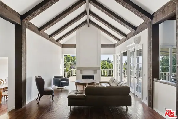 1478 Sunset Plaza Drive, Los Angeles, CA 90069