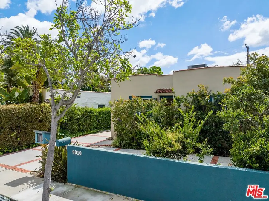 9010 Norma Place, West Hollywood, CA 90069 - #2