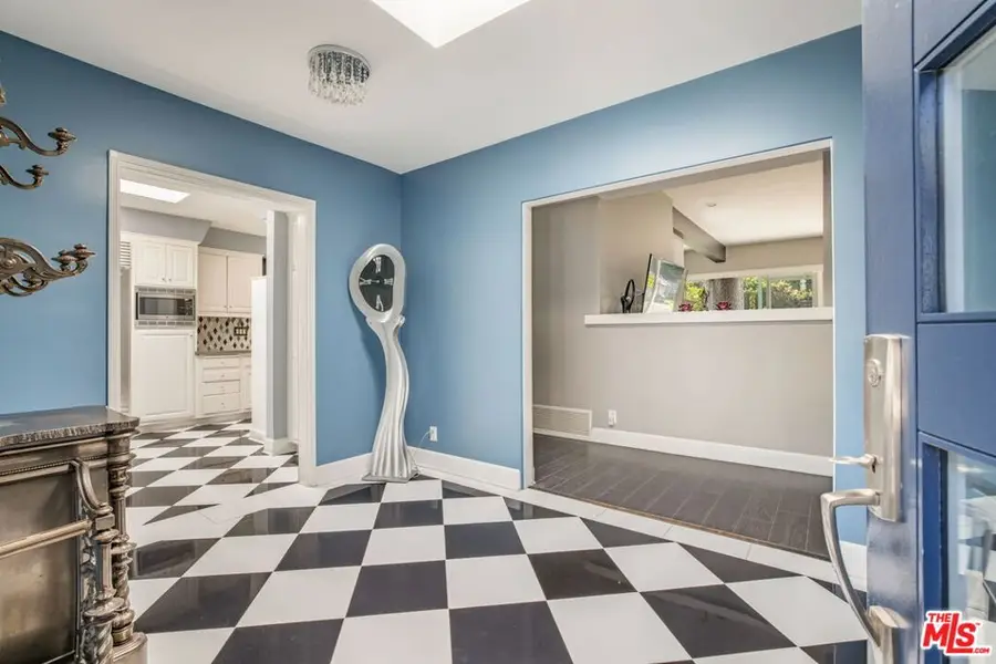 15514 High Knoll Road, Encino, CA 91436 - #3