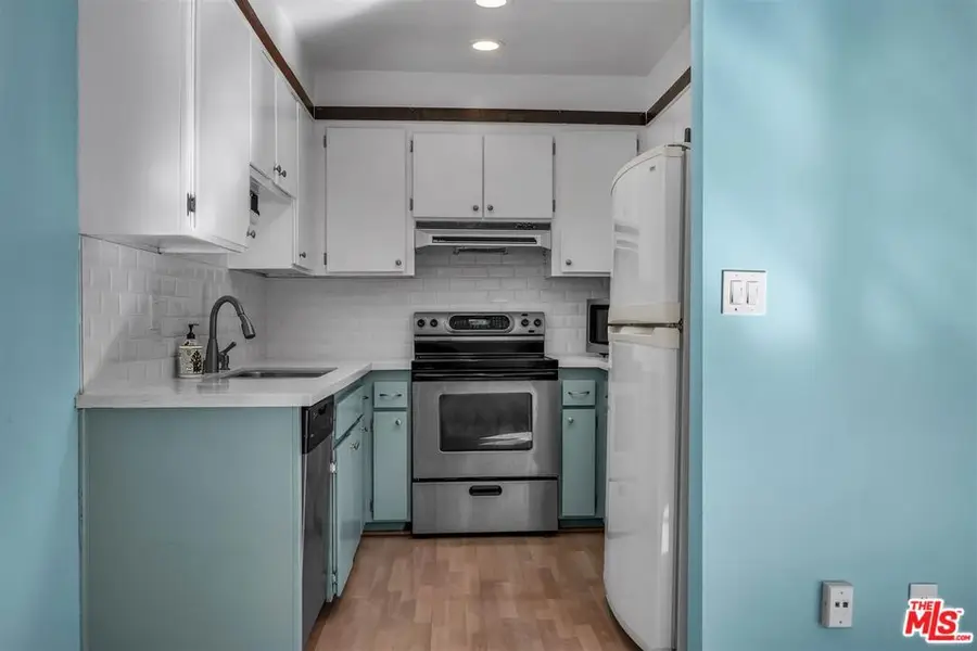 5651 Windsor Way #102, Culver City, CA 90230 - #3