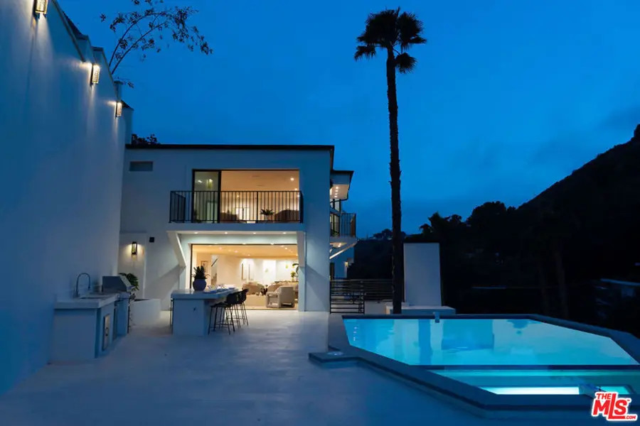 2256 Nichols Canyon Road, Los Angeles, CA 90046 - #2