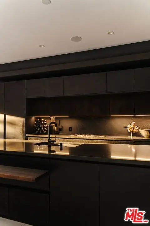 537 N Alta Vista Boulevard, Los Angeles, CA 90036 - #3