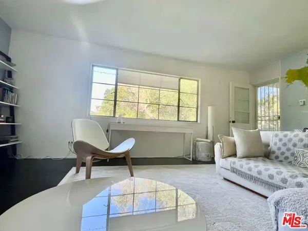 5587 Village, Los Angeles, CA 90016