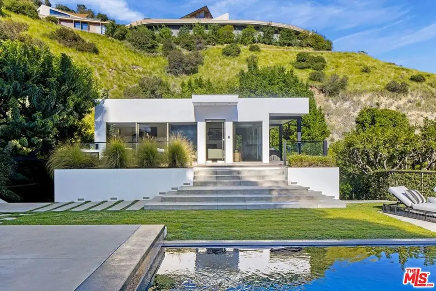 7933 Fareholm Drive, Los Angeles, CA 90046 - #2