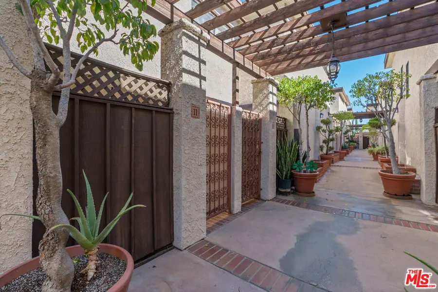 9210 Van Nuys Boulevard #11, Panorama City, CA 91402 - #2