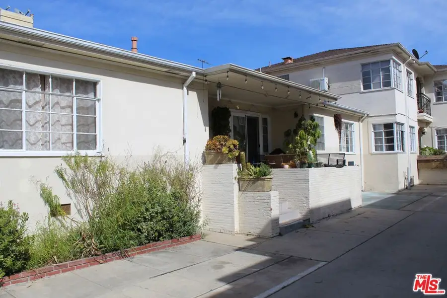 122 S Berendo Street, Los Angeles, CA 90004 - #2