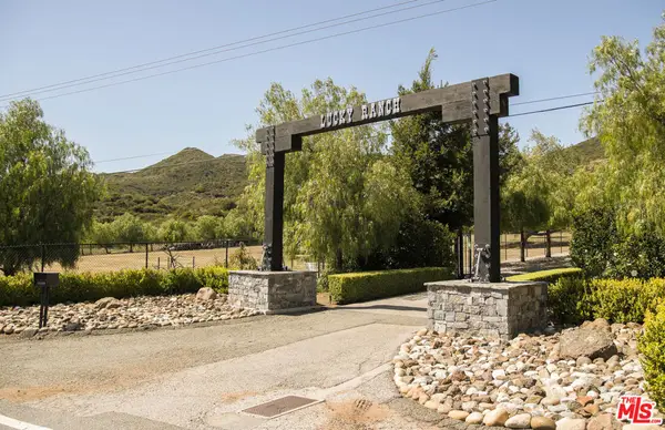 33269 Mulholland Highway, Malibu, CA 90265