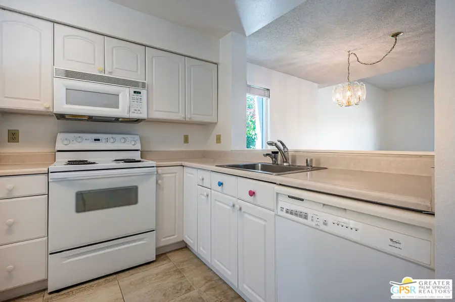 845 E Arenas Road, Palm Springs, CA 92262 - #2