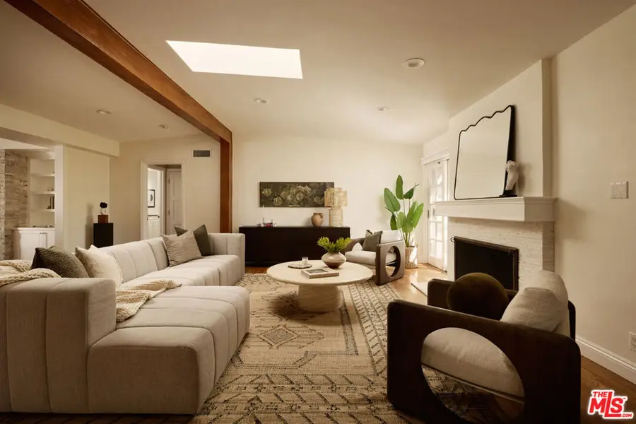 5107 Matilija Avenue, Sherman Oaks, CA 91423 - #3